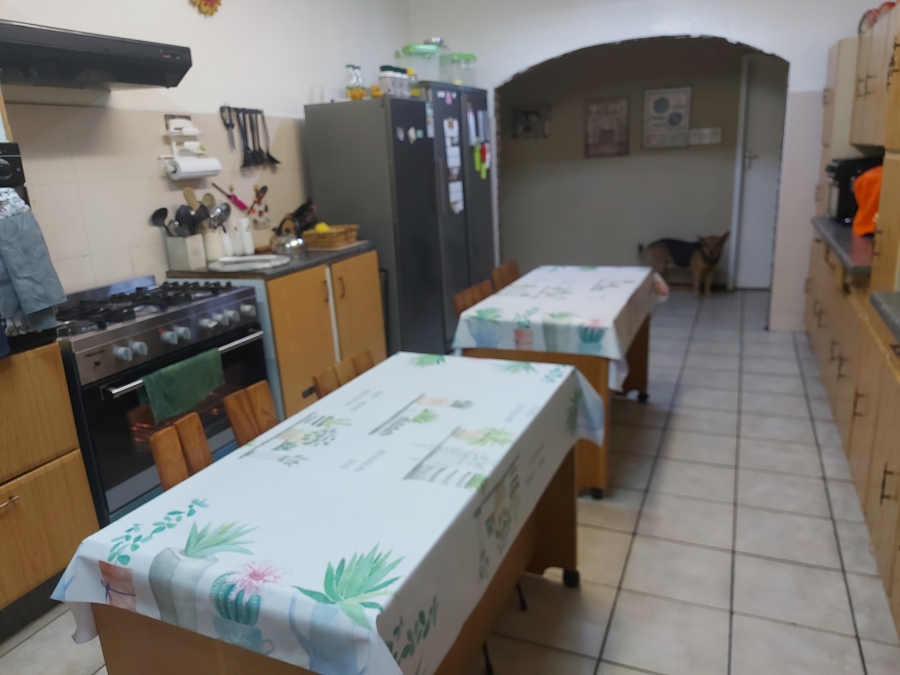 16 Bedroom Property for Sale in Oos Einde North West